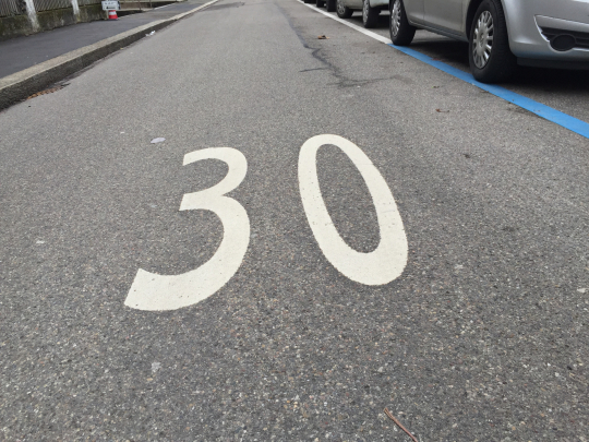 Tempo 30 Symbolbild