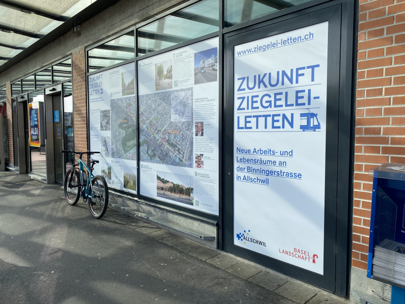 Plakat Zukunft Ziegelei-Letten_Letten Center_Foto Moritz Schibler